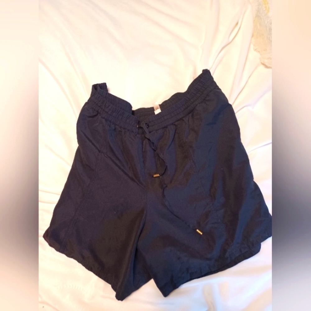 Plus size  Quick dry swim shorts. Tie waist, pockets 2X